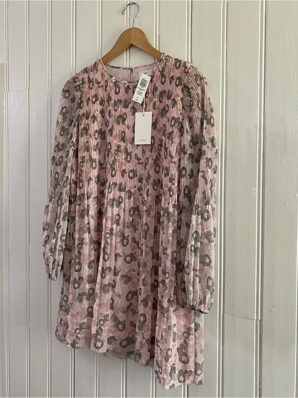 ARITZIA WILFRED NWTs daydreamer mini dress chiffon floral pink/sage size small - Picture 2 of 13